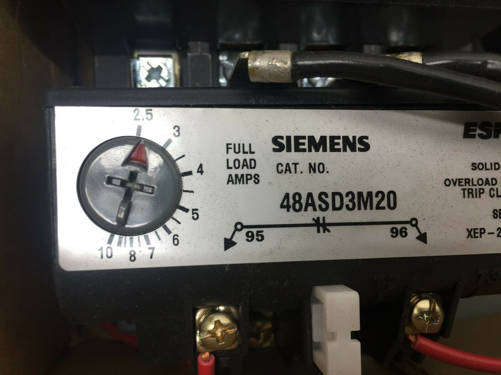 NEW IN BOX SIEMENS SIZE 1 3 POLE 600 VAC 27 AMPS 10 HP 120/240 VAC COIL REVERSIN