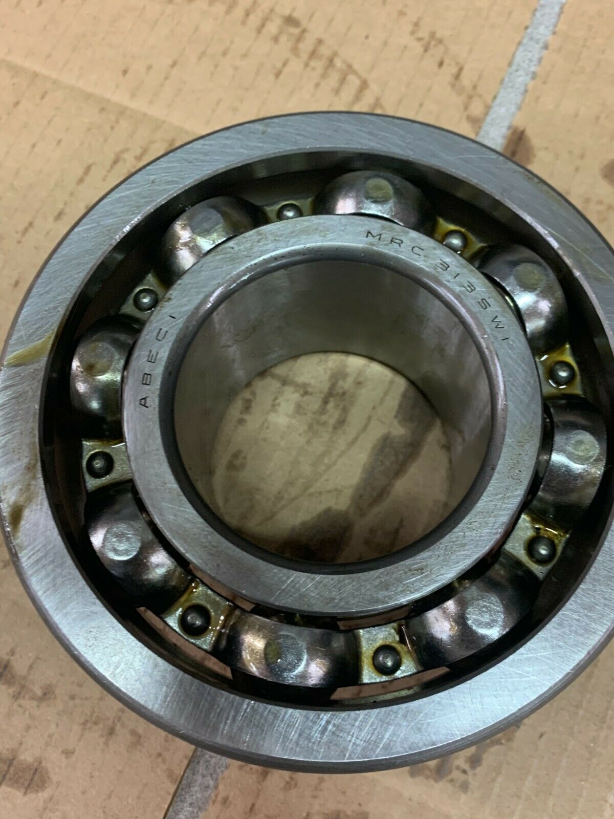 NEW NO BOX MRC 313S ROLLER BEARING 313SWI