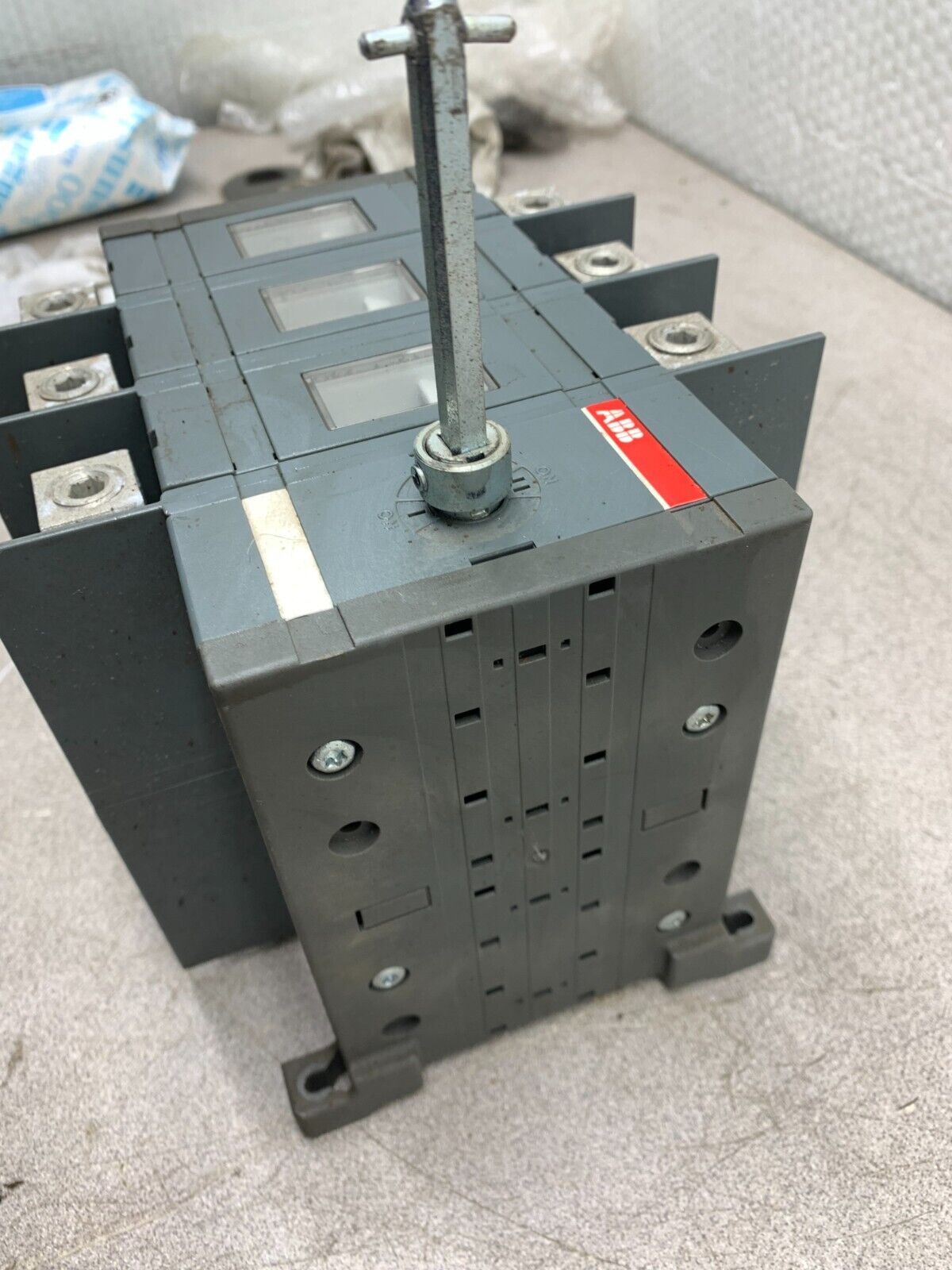 USED ABB 600VAC. 200AMP TRANSFER DISCONNECT SWITCH OT200U30C