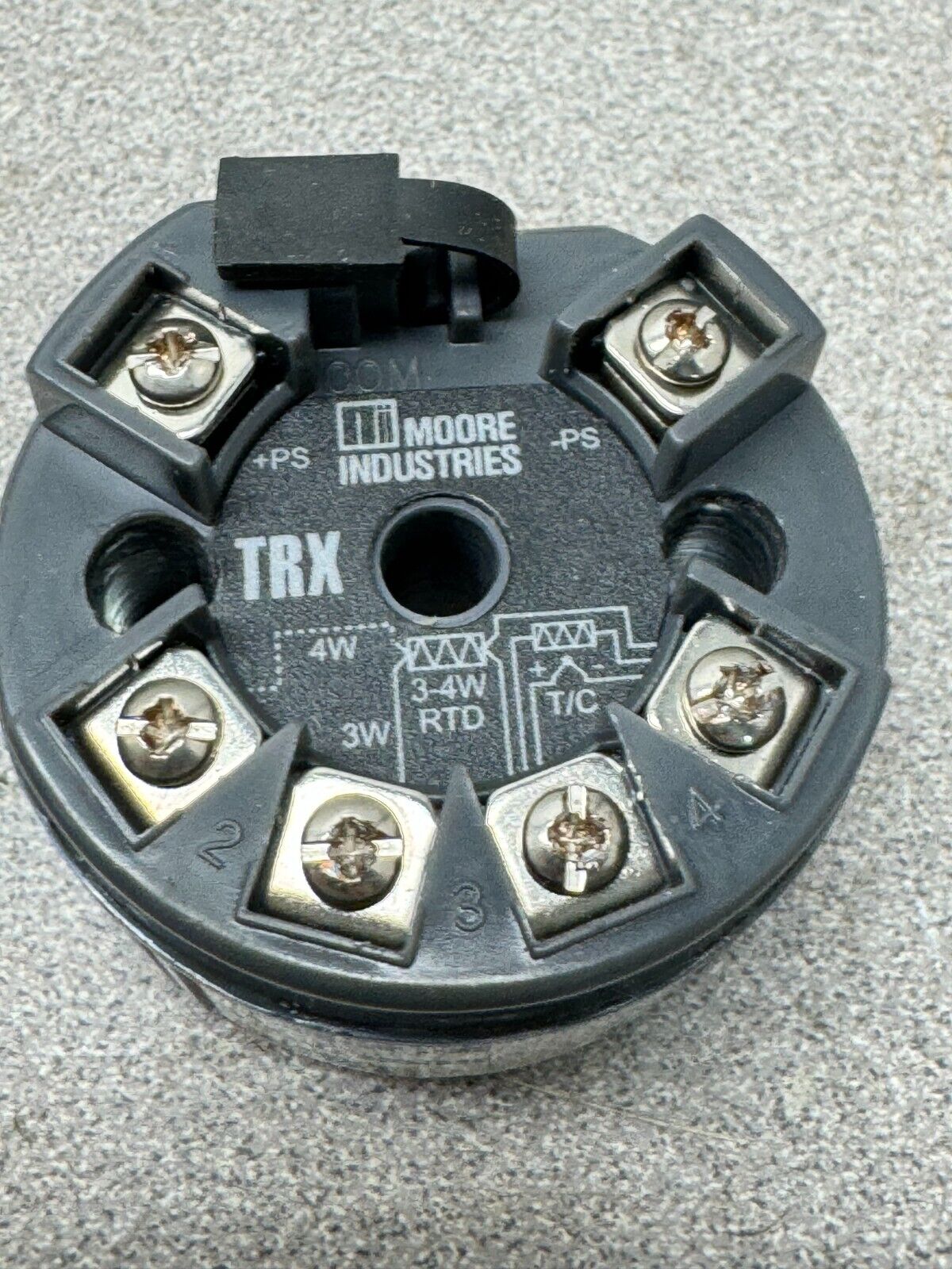NEW NO BOX MOORE INDUSTRIES TRX/CL12/D38/S316/-PT1C4-.5NPT(H) ENCLOSURE