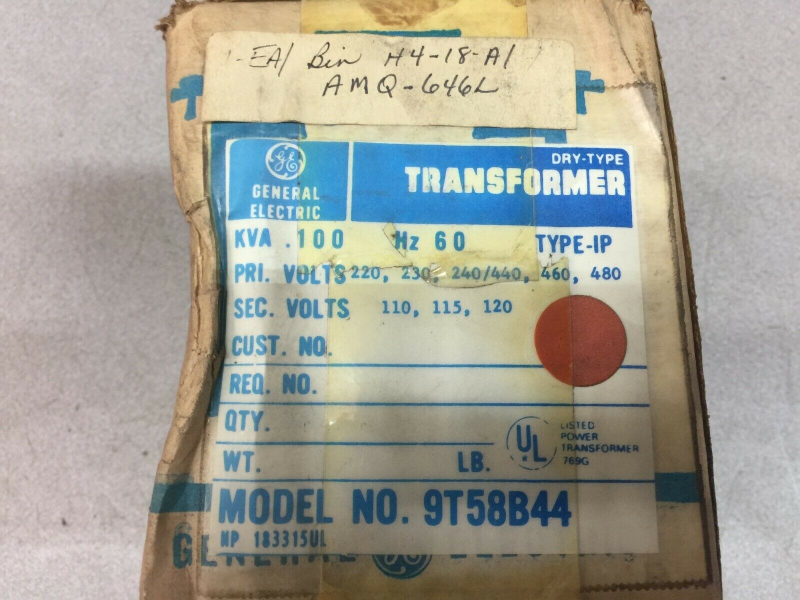 NEW IN BOX GE TYPE IP .100 KVA 240/480 VAC PRI 120 VAC SEC DRY TYPE TRANSFORMER