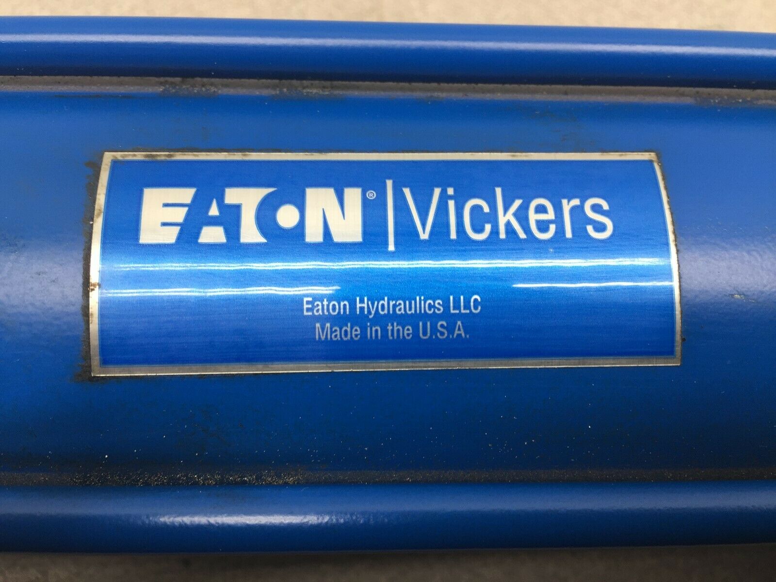 USED VICKERS 2 1/2 X 14 1000 PSI HYDRAULIC CYLINDER RF10EC5N1KA14000 J149