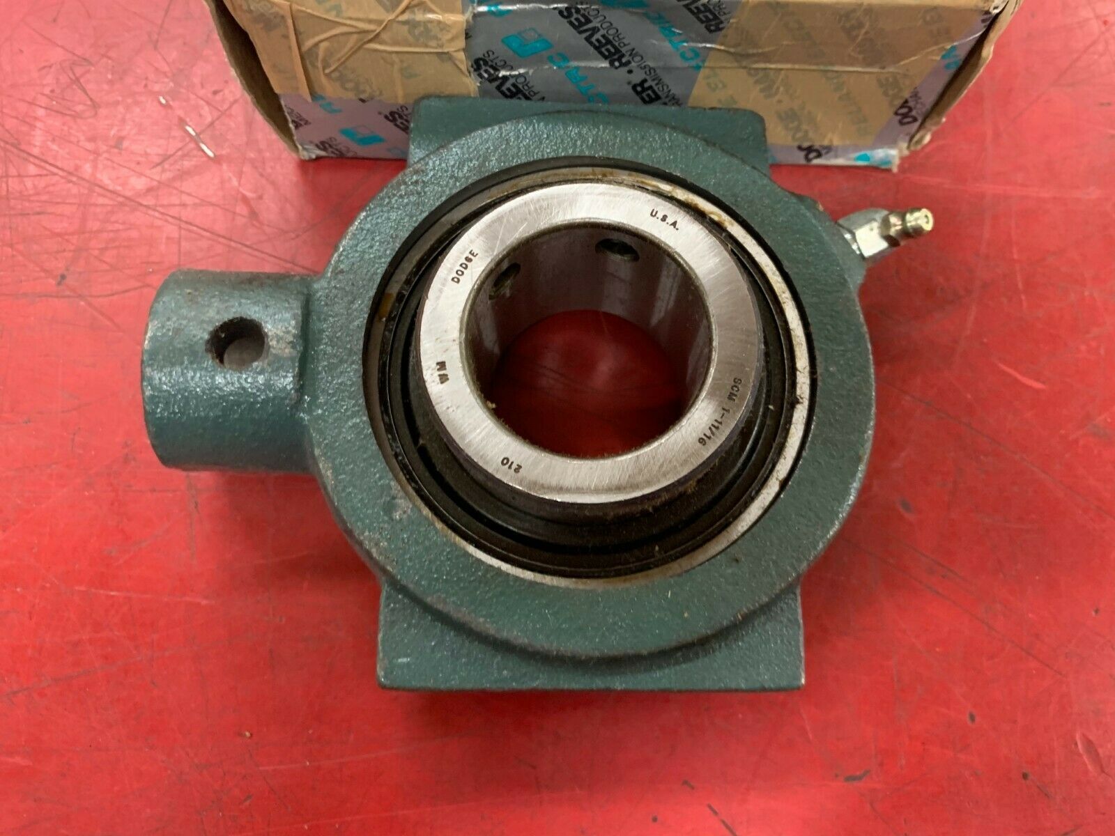 NEW IN BOX DODGE TAKE-UP BEARING NSTU-SCM-113