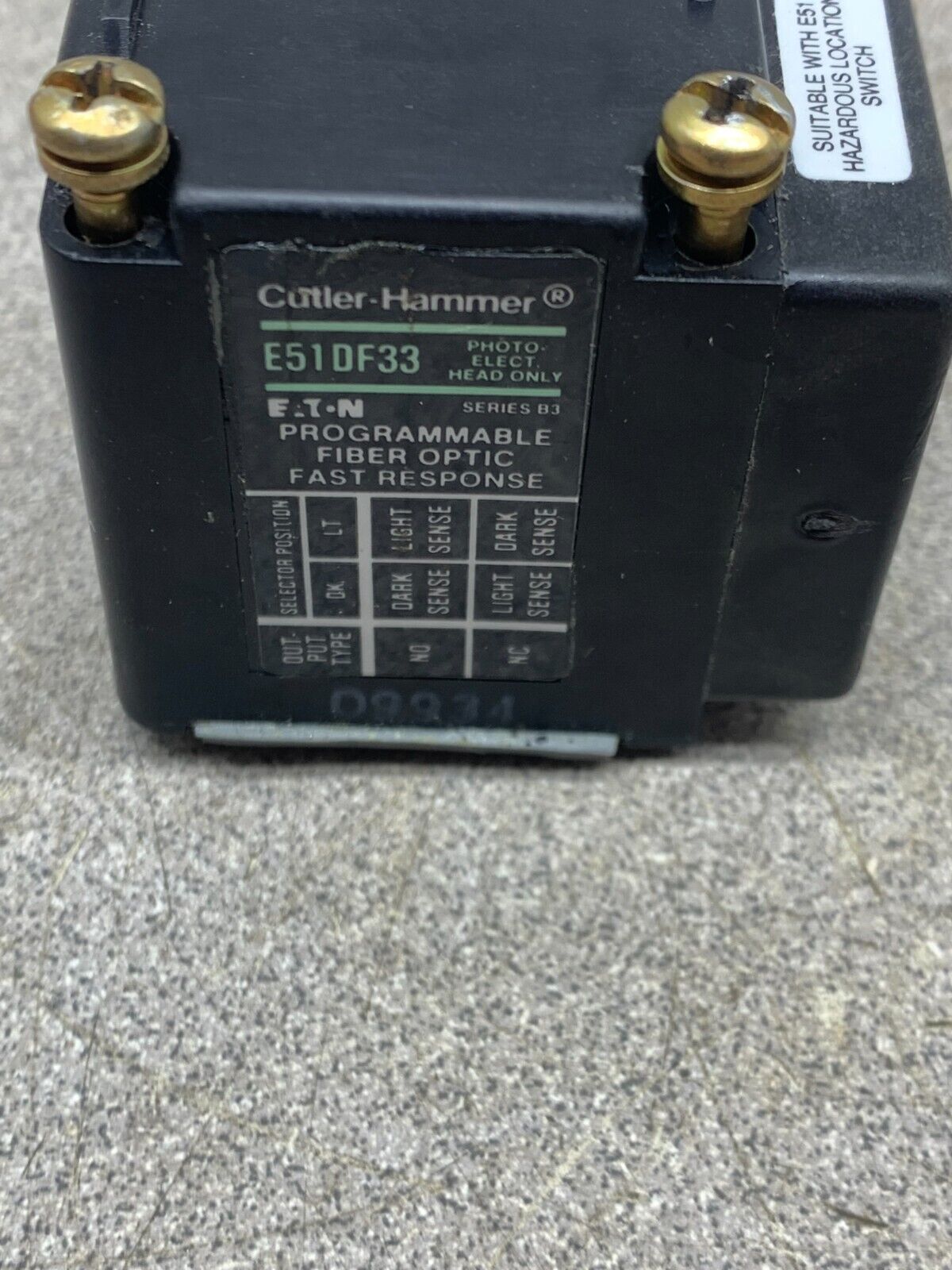 NEW NO BOX CUTLER-HAMMER PHOTOELECTRIC SWITCH HEAD E51DF33