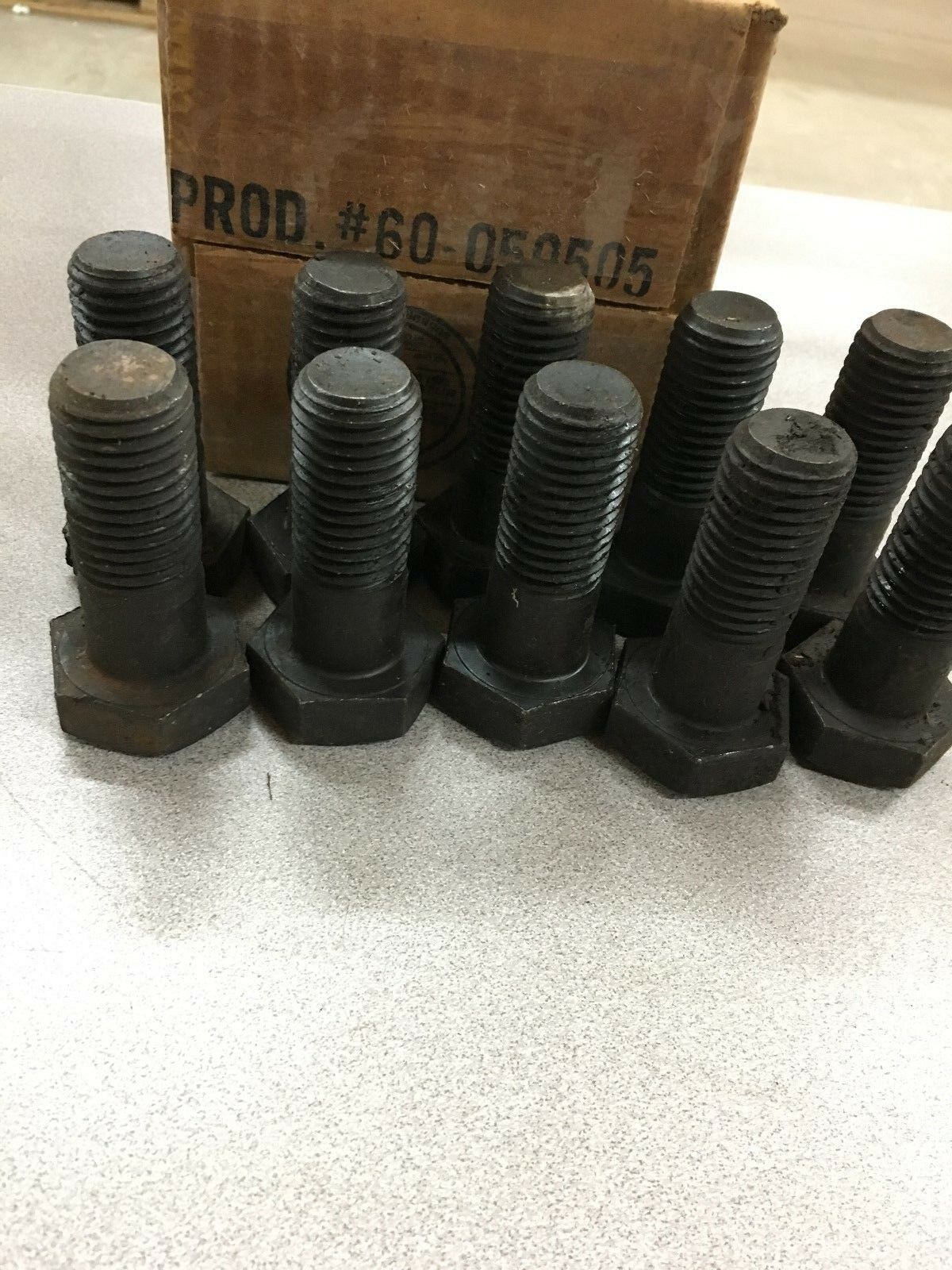 NEW LOT OF 10 HEX HEAD  1"-9 X 2-3/4" GRADE 5 BOLTS