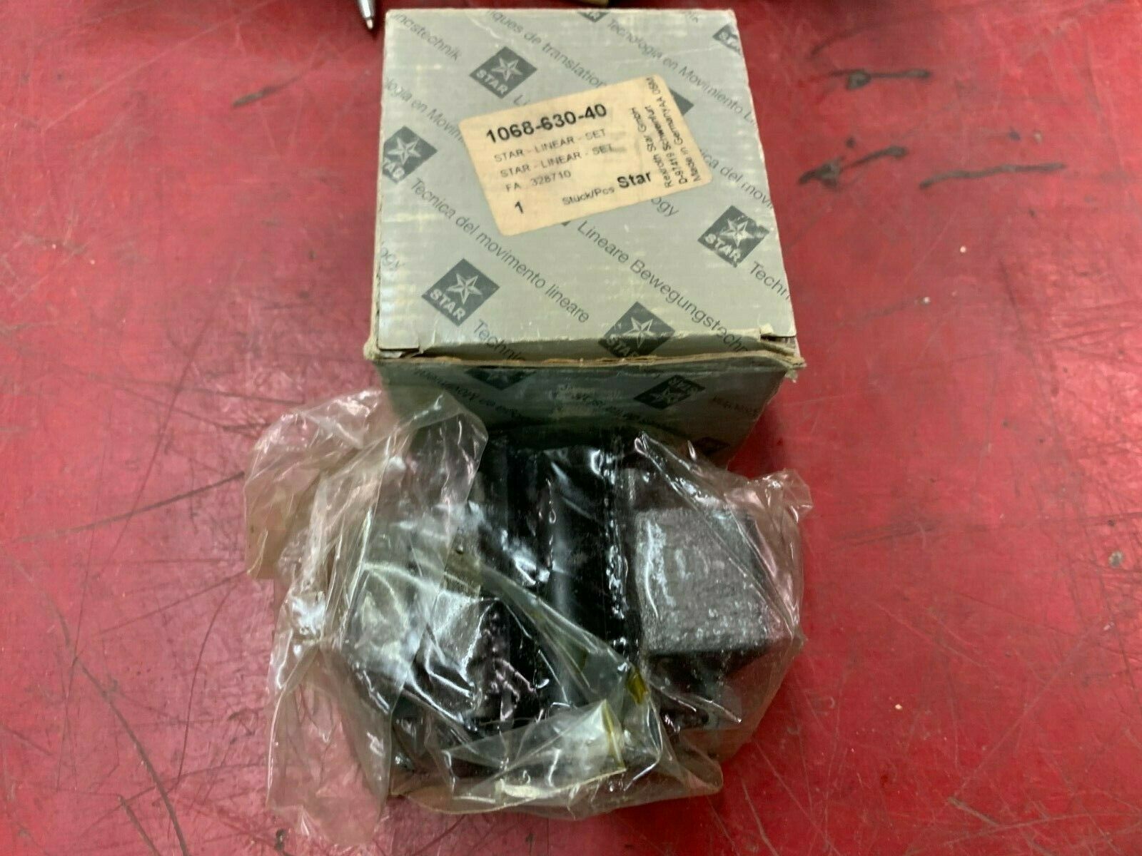 NEW IN BOX STAR LINEAR BEARING 1068-630-40