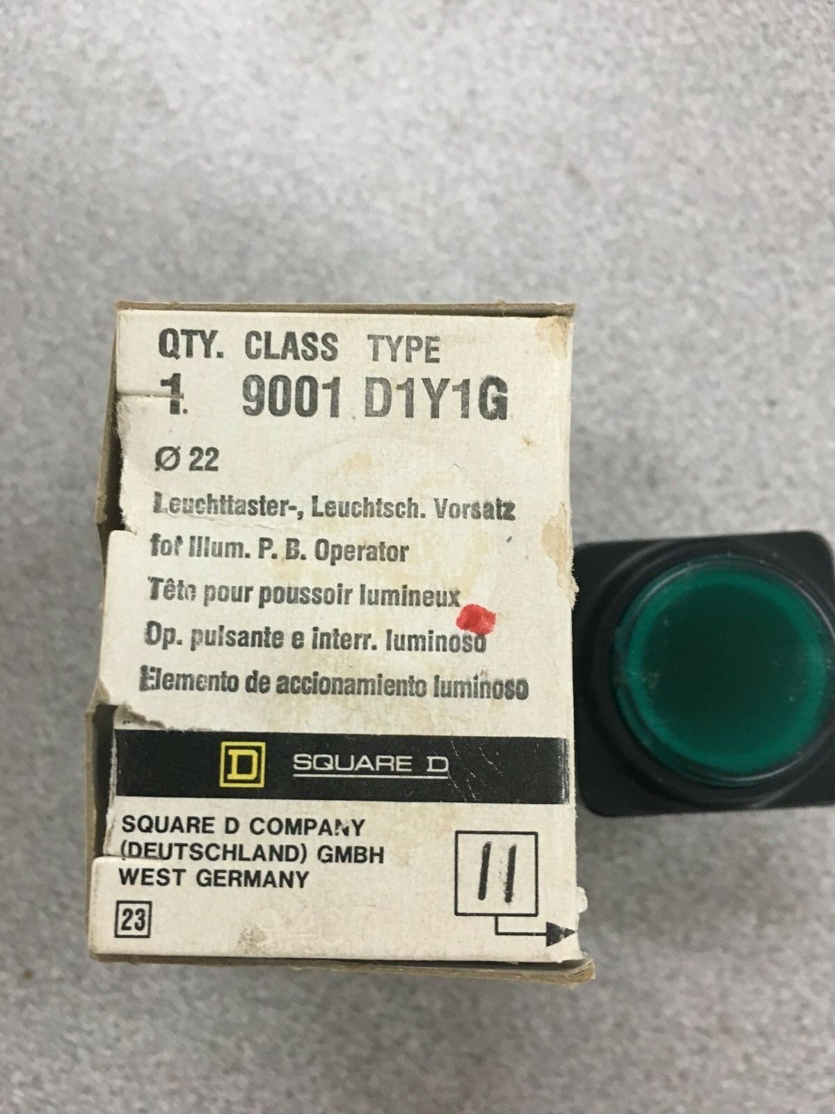 NEW IN BOX SQUARE D GREEN ILLUMINATED PUSH BUTTON OPERATOR 9001 D1Y1G