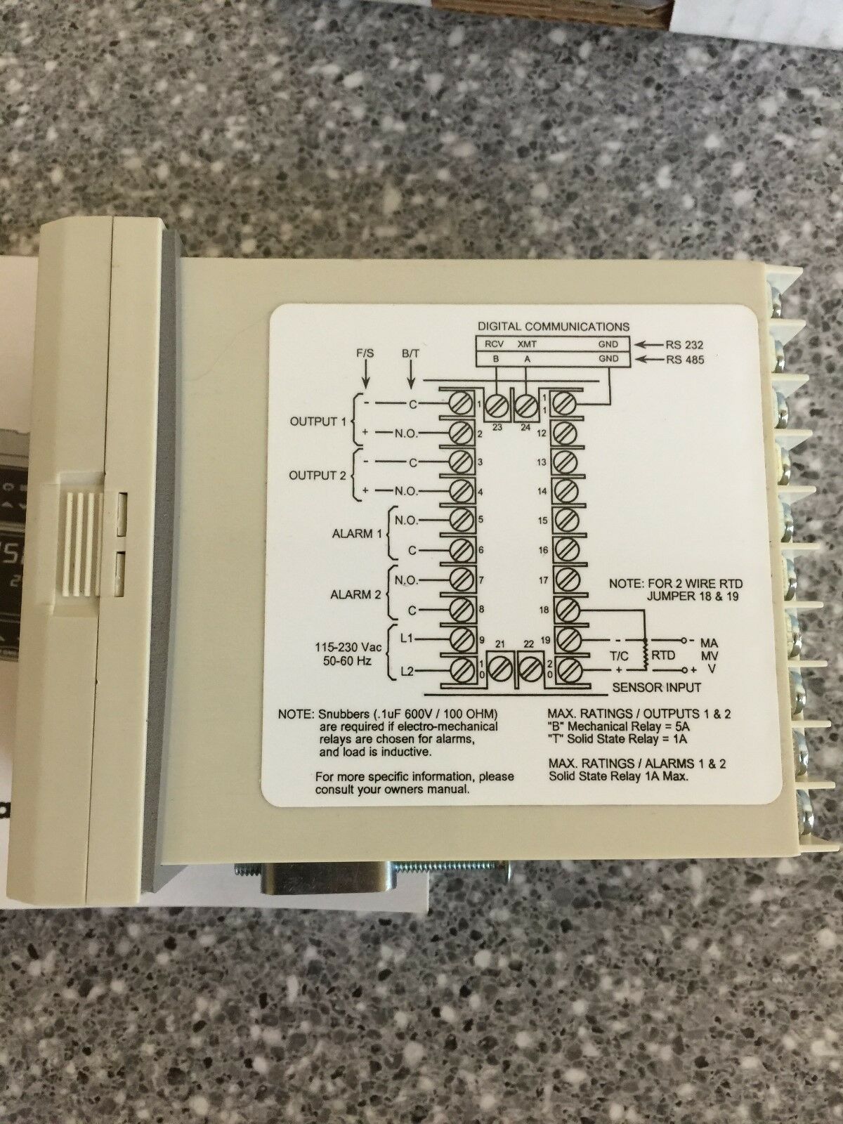 NEW IN BOX OMEGA CN8500 SERIES TEMPERATURE/PROCESS CONTROLLER CN8541RTD-F1