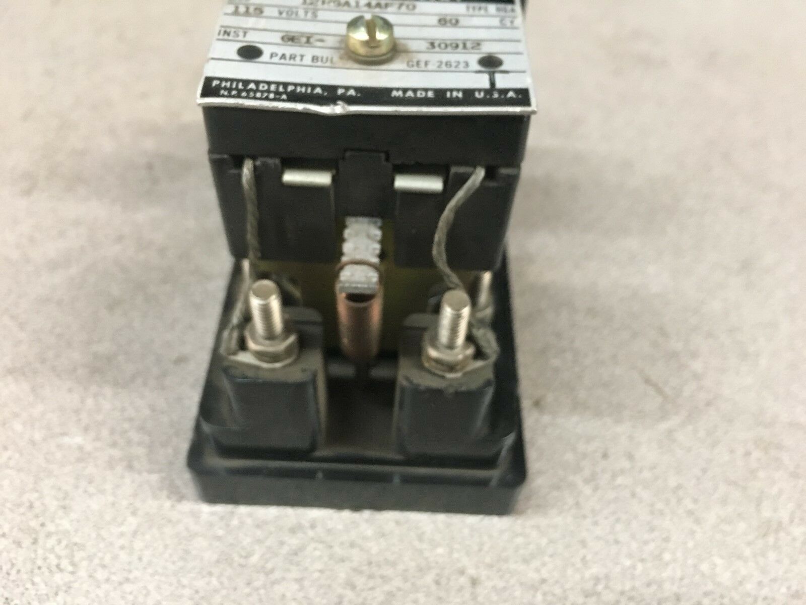 NEW NO BOX GENERAL ELECTRIC AUXILIARY RELAY 12HGA14AF70