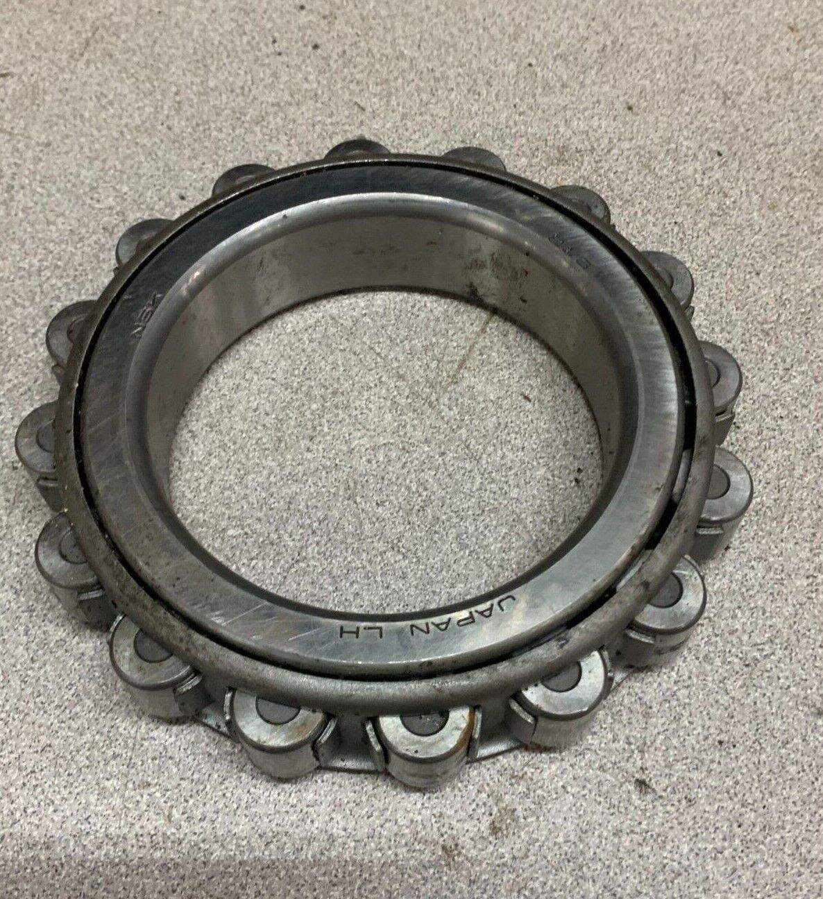 NEW NO BOX NSK ROLLER BEARING 216