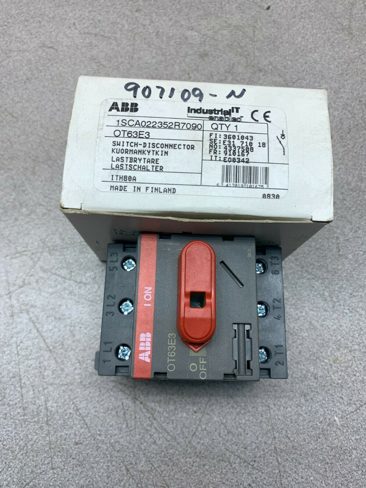 NEW IN BOX ABB 1SCA022352R7090 DISCONNECTOR SWITCH OT63E3