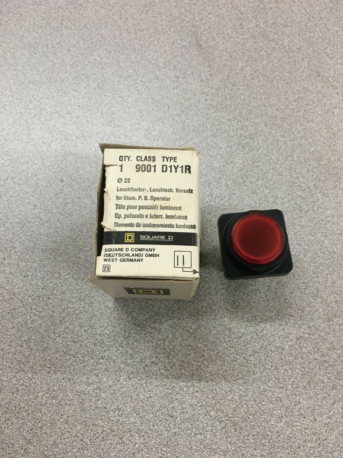 NEW IN BOX SQUARE D RED ILLUMINATED PUSH BUTTON OPERATOR 9001 D1Y1R