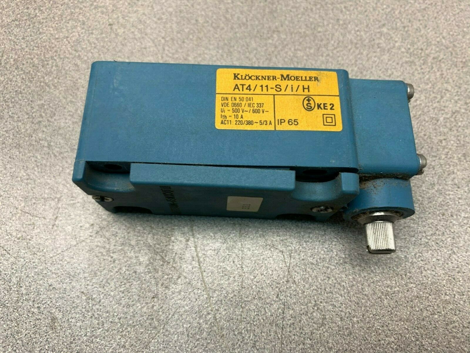 USED MOELLER LIMIT SWITCH AT4/11-S/I/H