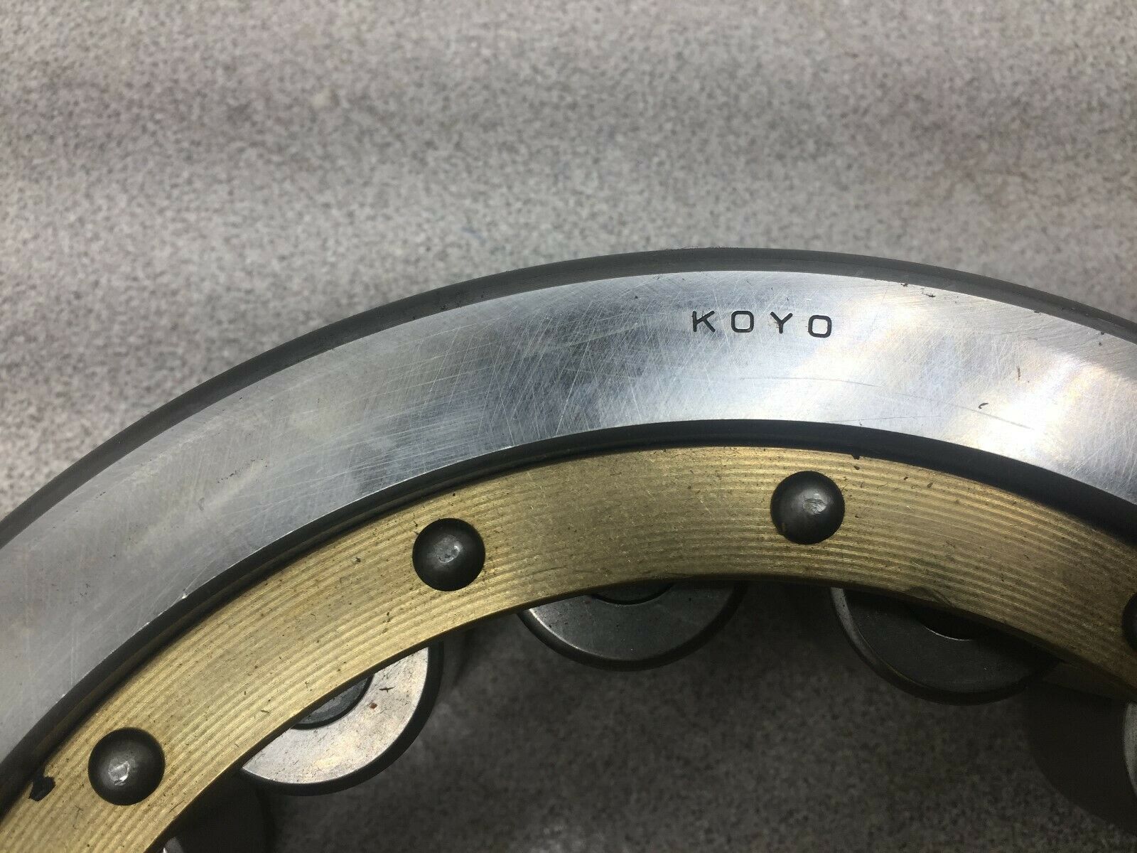 NEW NO BOX KOYO 200MM OD 45MM THICKNESS BEARING 319