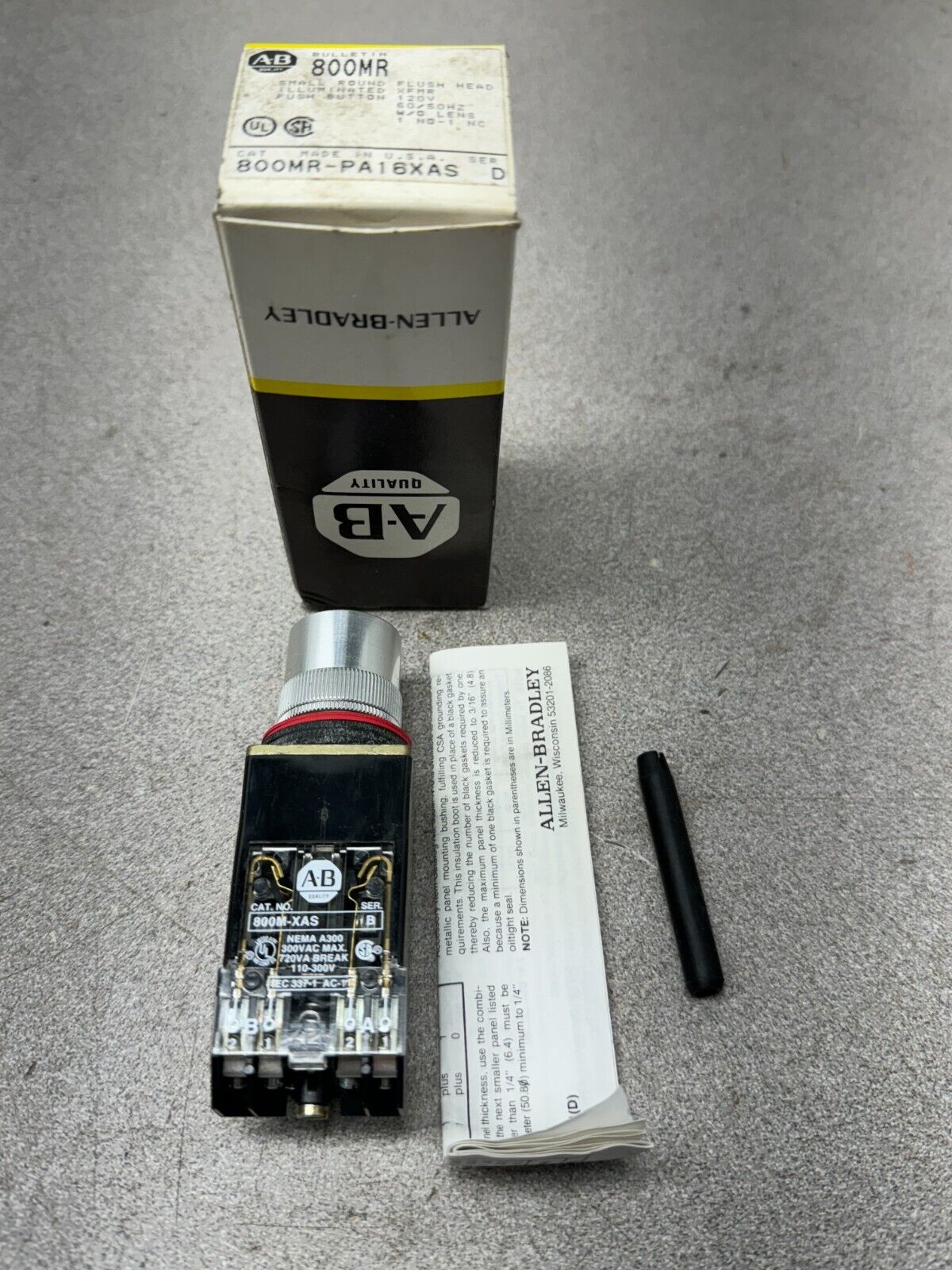 NEW IN BOX ALLEN BRADLEY PUSH BUTTON 800MR-PA16XAS SER. D