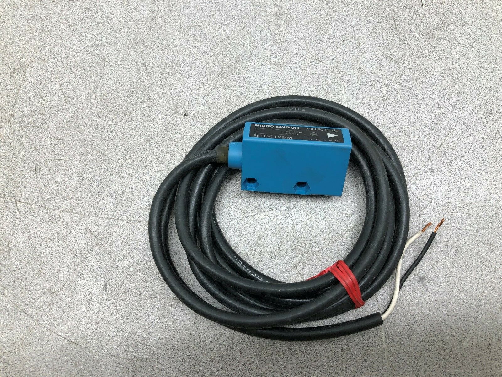 NEW IN BOX HONEYWELL MICRO SWITCH PHOTOELECTRIC SENSOR FE7C-TT2E-M