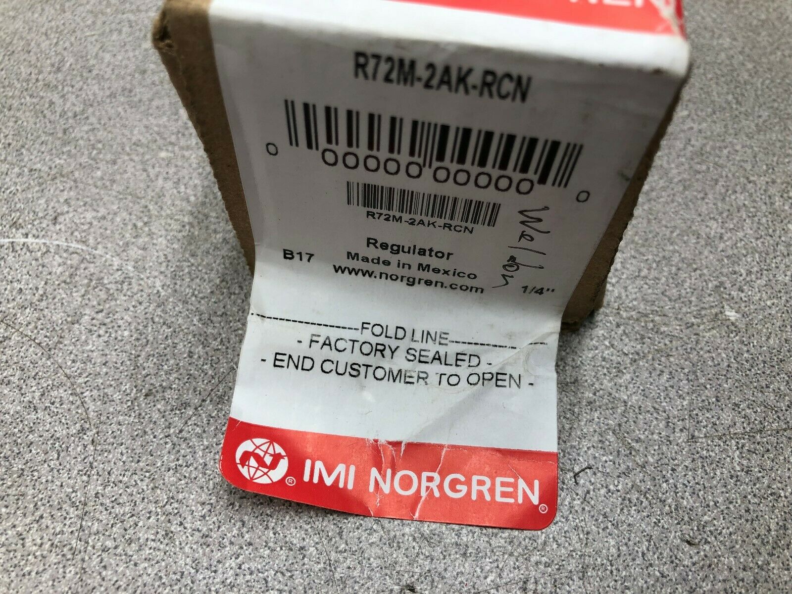 NEW IN BOX NORGREN REGULATOR R72M-2AK-RCN