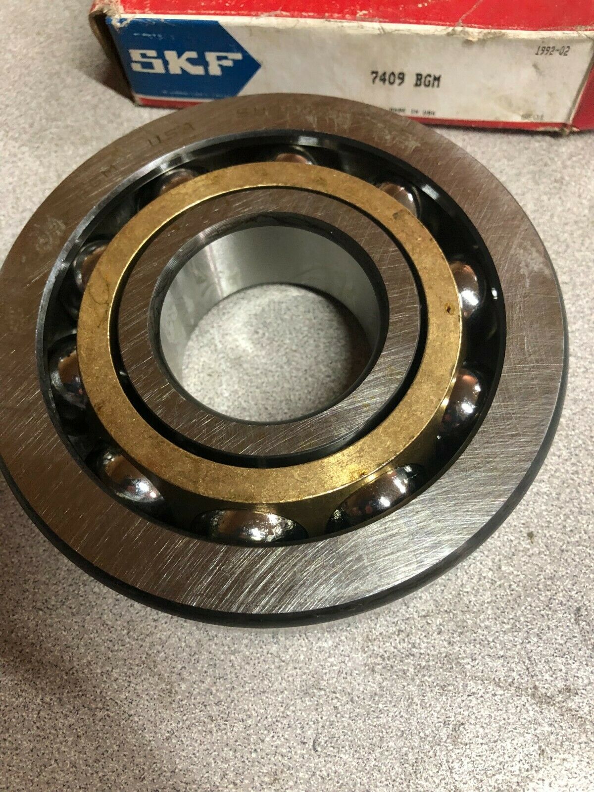 NEW IN BOX SKF ANGULAR CONTACT BEARING 7409 BGM