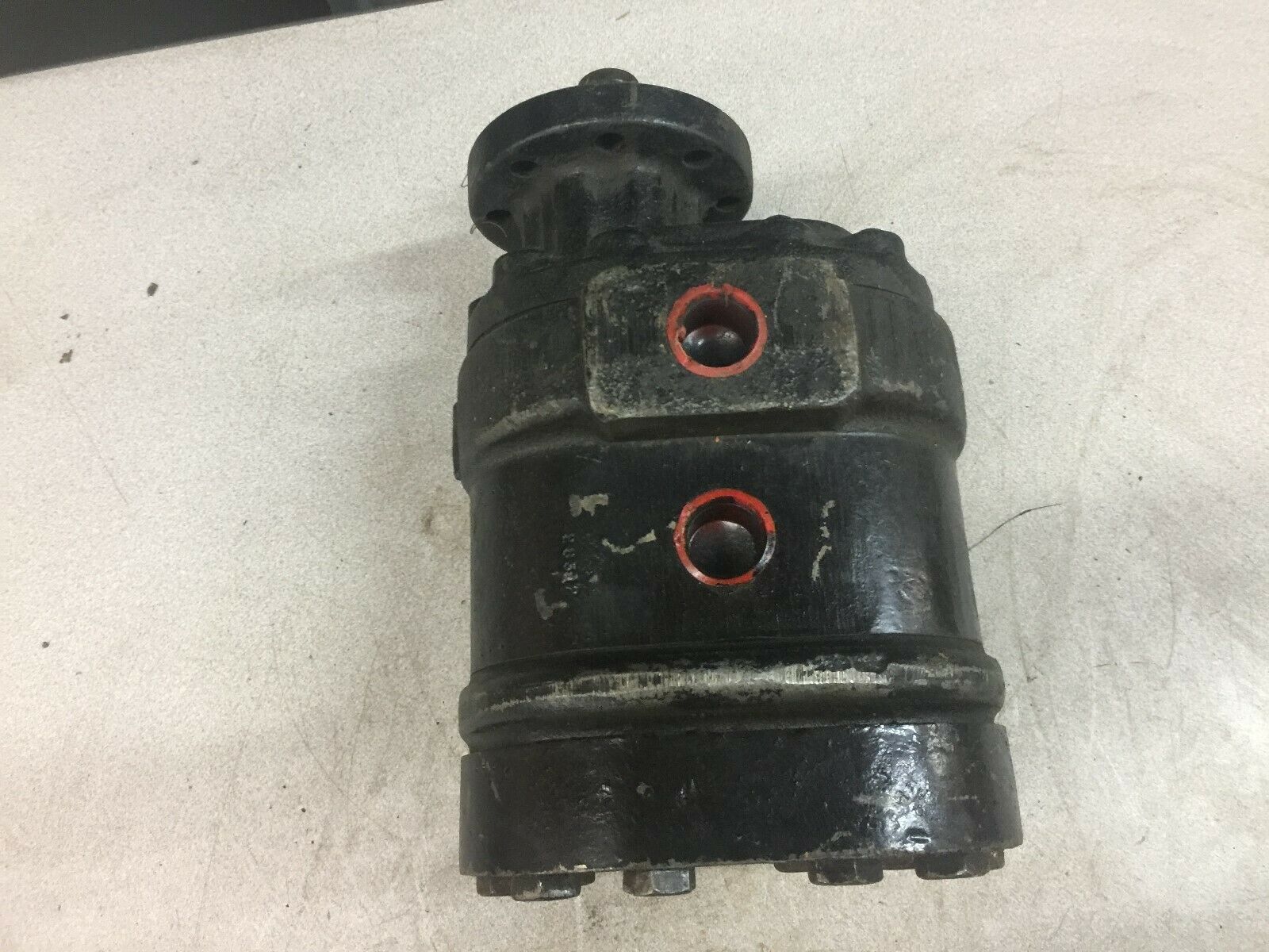 USED PERMCO HYDRAULIC PUMP J-1685-25