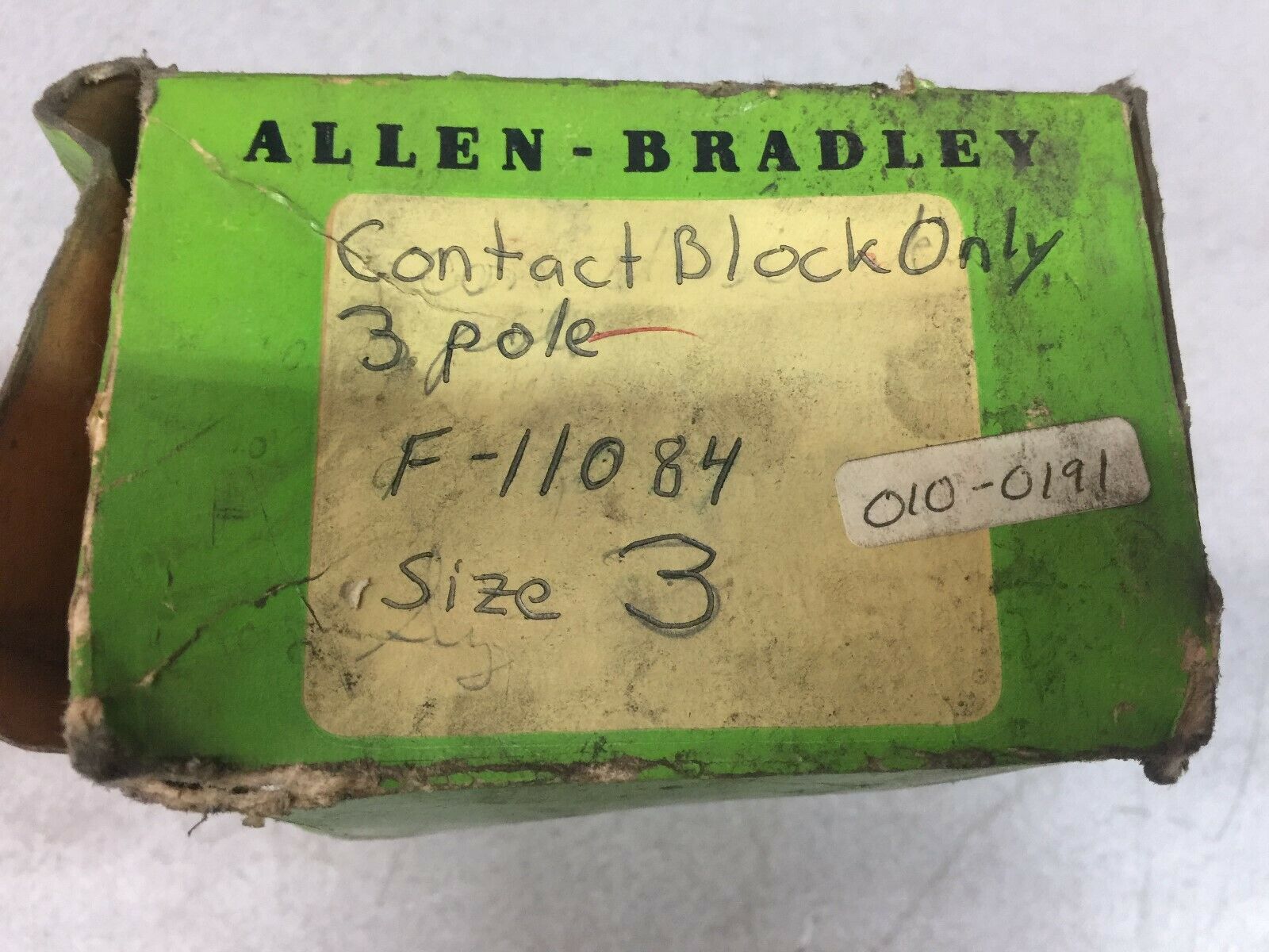 NEW IN BOX ALLEN BRADLEY 3POLE SIZE 3 CONTACT BLOCK F-11084