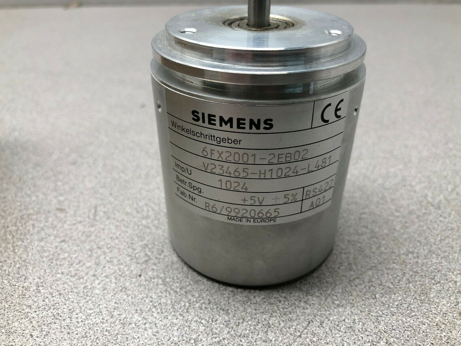 NEW IN BOX SIEMENS 1024 PPR 6MM SHAFT  INCREMENTAL ENCODER 6FX2001-2EB02