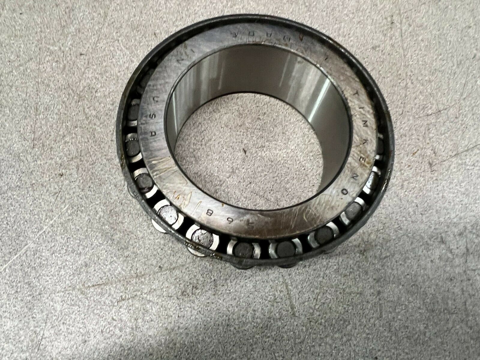 NEW IN BOX TIMKEN ROLLER BEARING  568