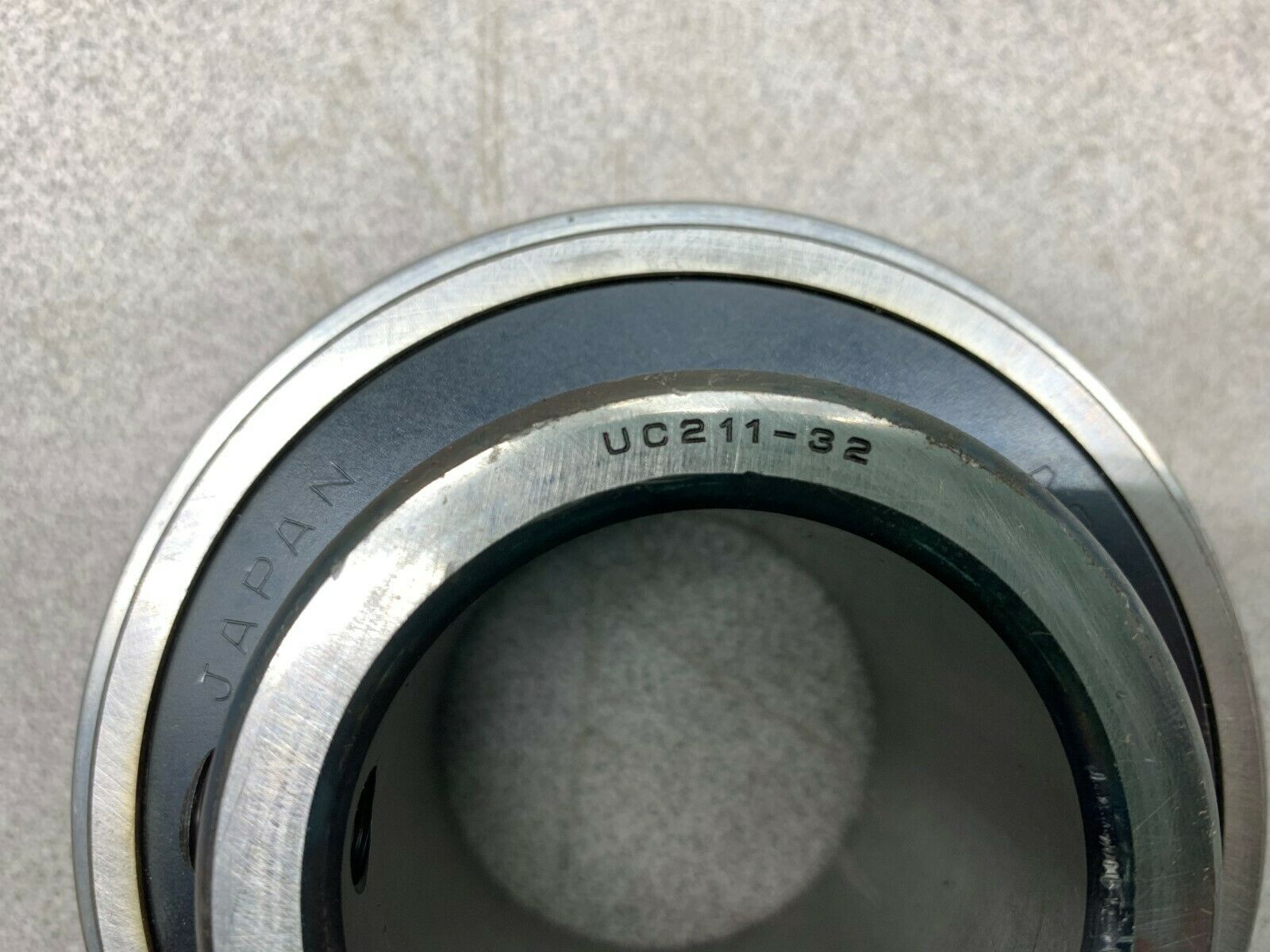 NEW NO BOX ASAHI BEARING UC211-32