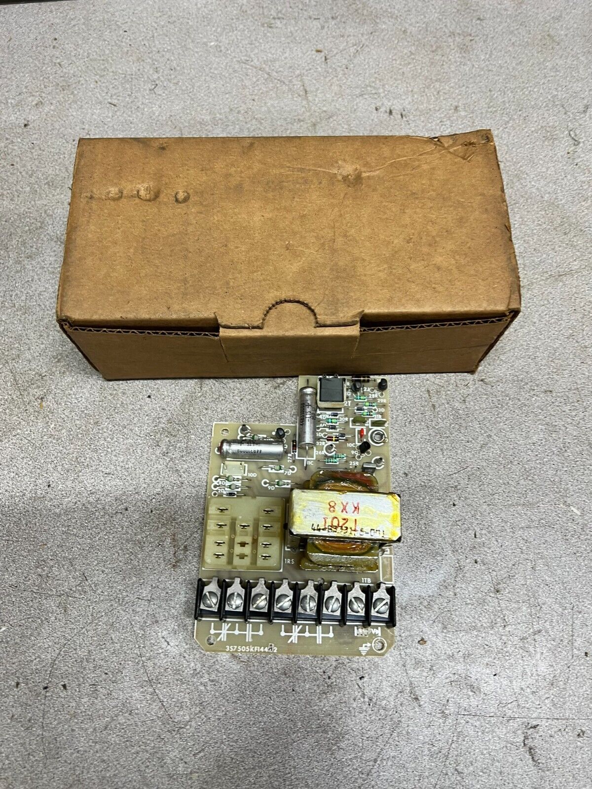 NEW IN BOX GE CIRCUIT BOARD 3S7505KF144A2