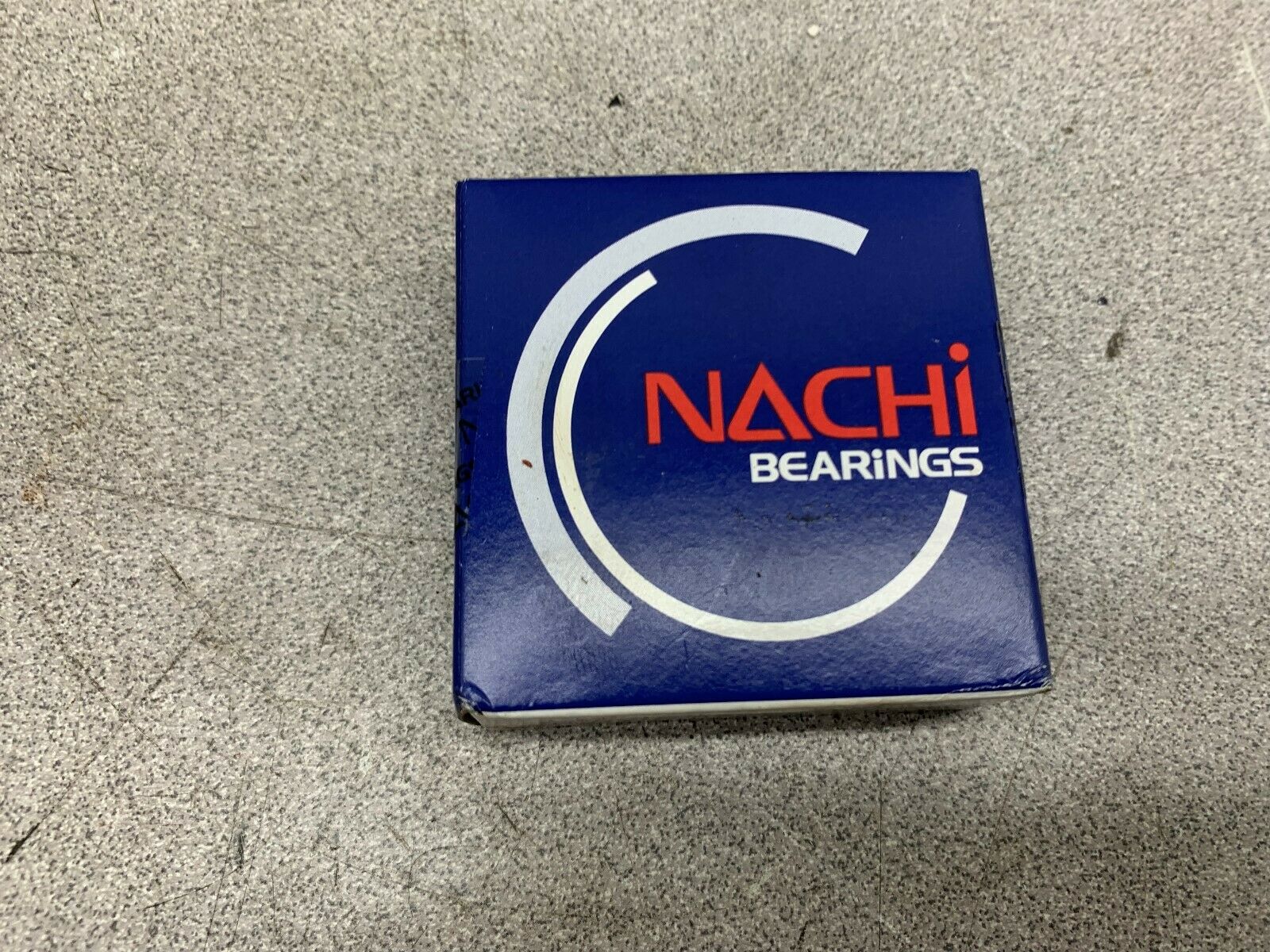 NEW IN BOX NACHI BEARING 7205B