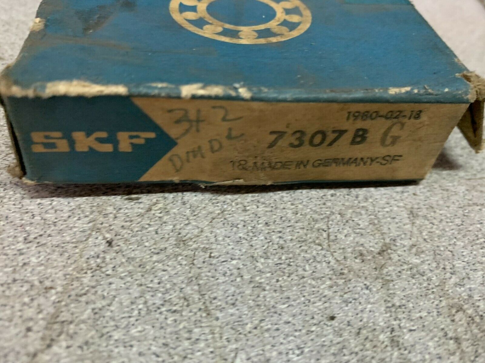 NEW IN BOX SKF ROLLER BEARING 7307B