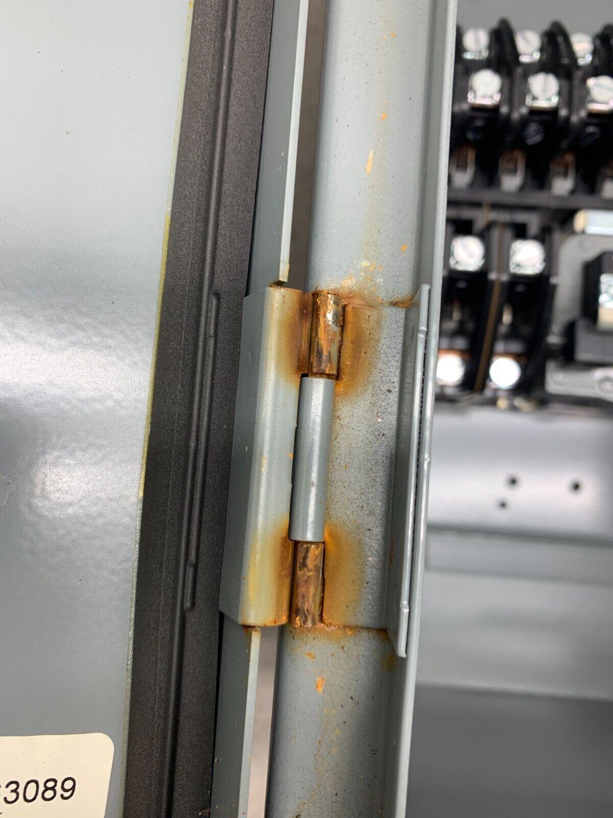 NEW NO BOX SQUARE D LIGHTING CONTACTOR WITH ENCLOSURE 8903LA1200V02 SERIES D