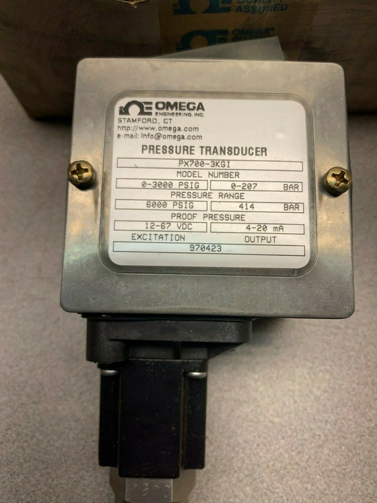 NEW IN BOX OMEGA PRESSURE TRANSDUCER PX700-2KGI