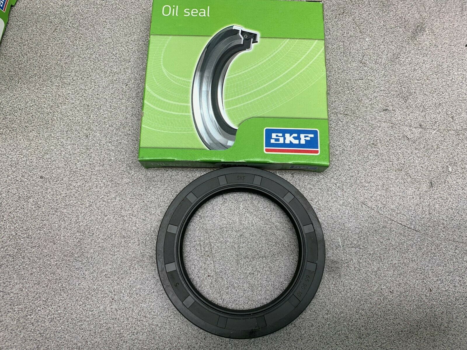 LOT OF 2 NEW IN BOX SKF OILSEAL 564161