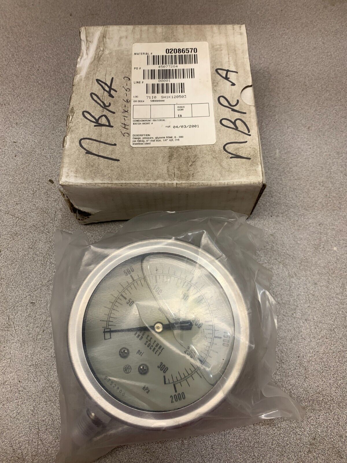NEW IN BOX PACIFIC SCIENTIFIC GLYCERIN FILLED 4" DIAL PRESSURE GAUGE 1/4" NPT SS