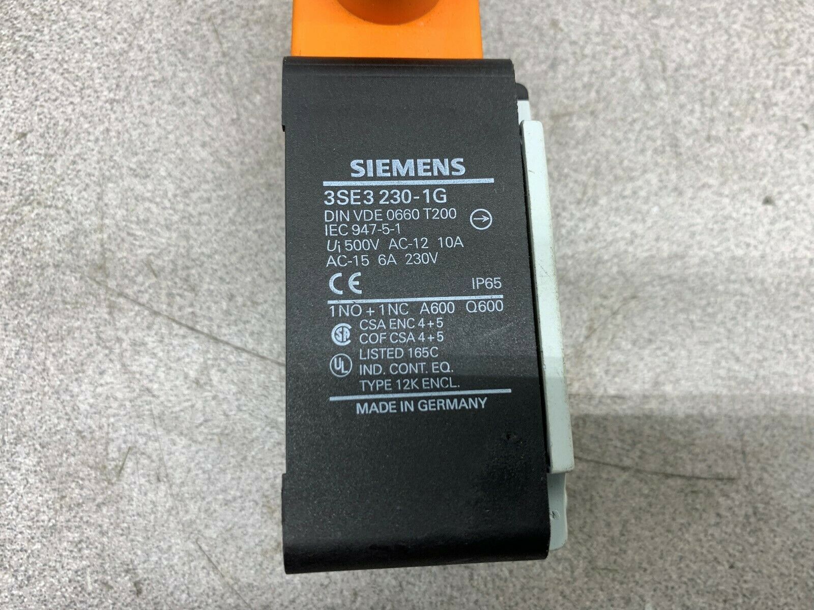 NEW NO BOX SIEMENS SWITCH 3SE3 230-1G