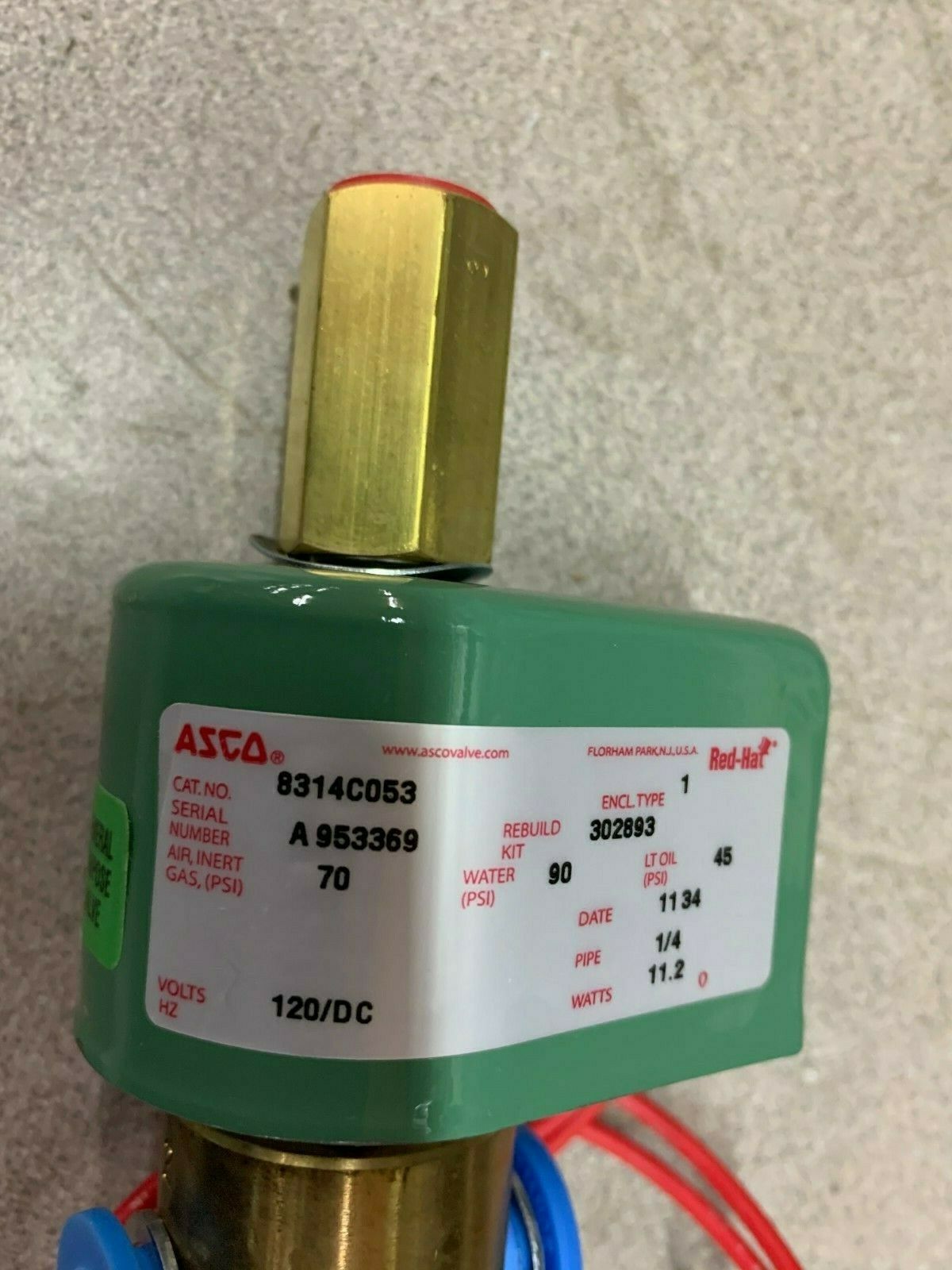 NEW IN BOX ASCO 1/4" SOLENOID VALVE 8314C053