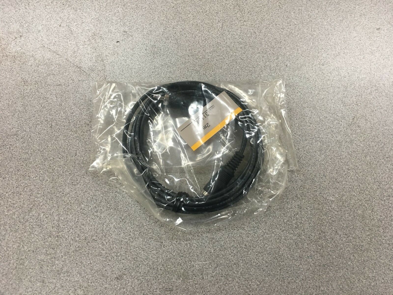 NEW NO BOX OMRON MONITOR CABLE F150-VM