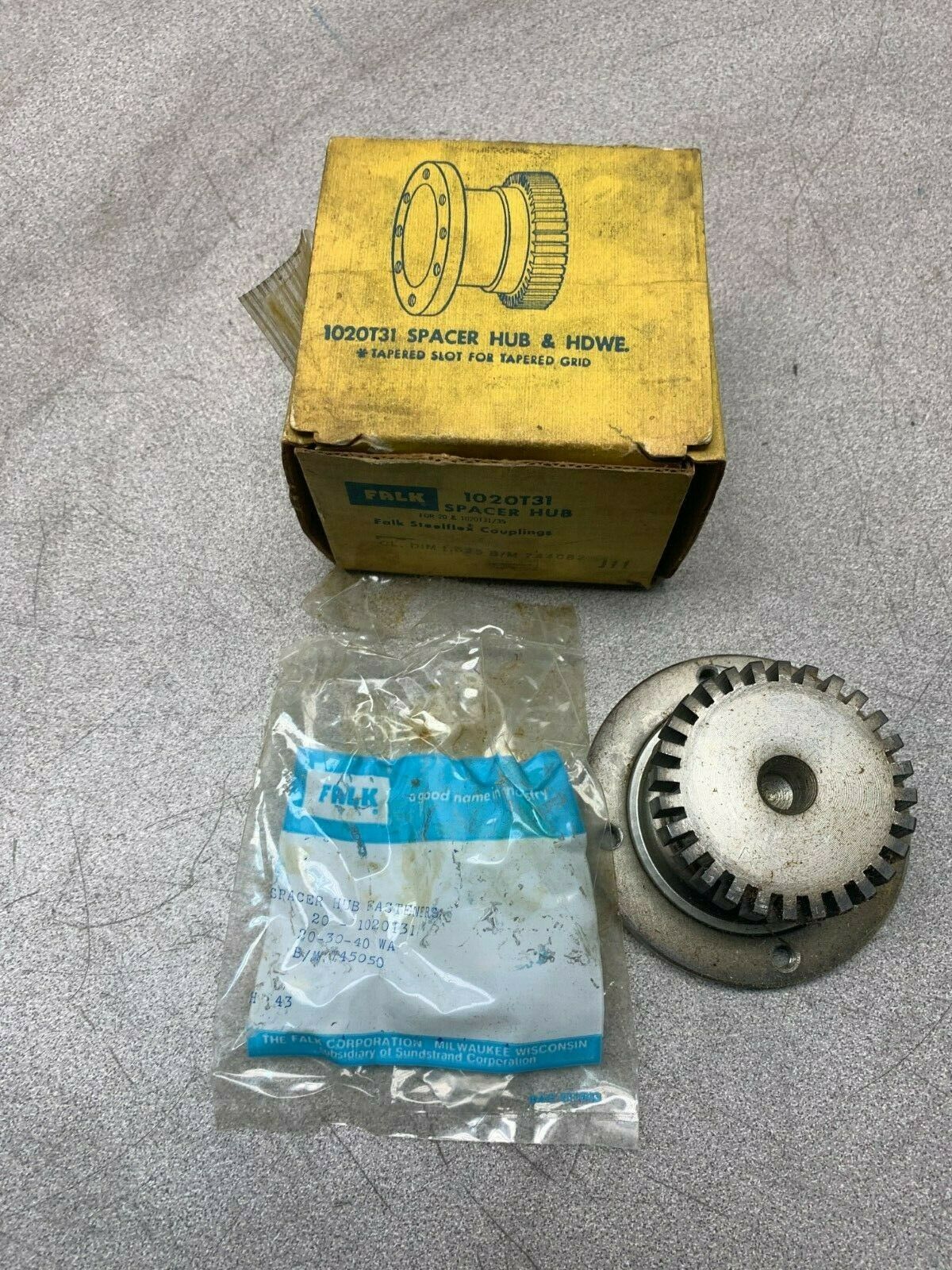 NEW IN BOX FALK 1020T31 SPACER HUB 744082