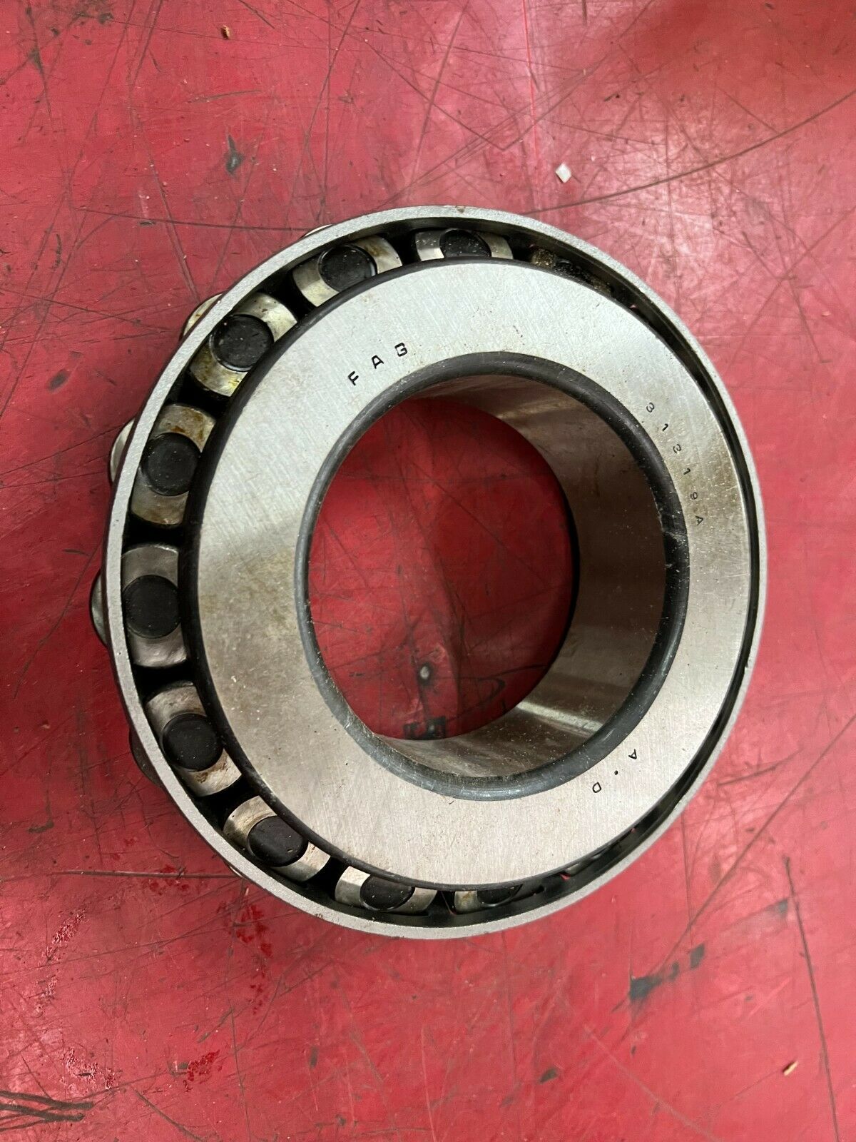 NEW NO BOX FAG BEARING WITH RACE 31319A