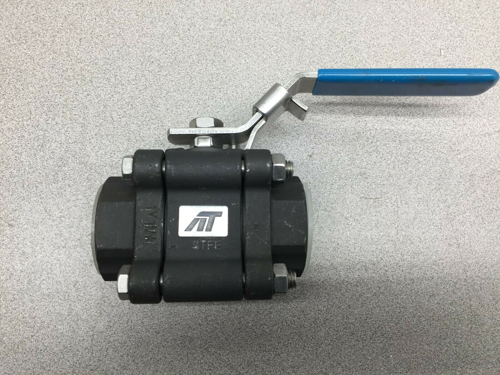 NEW NO BOX A-T CONTROLS SERIES 83C 1" 316SS BALL AND STEM CLASS 800 BALL VALVE 8