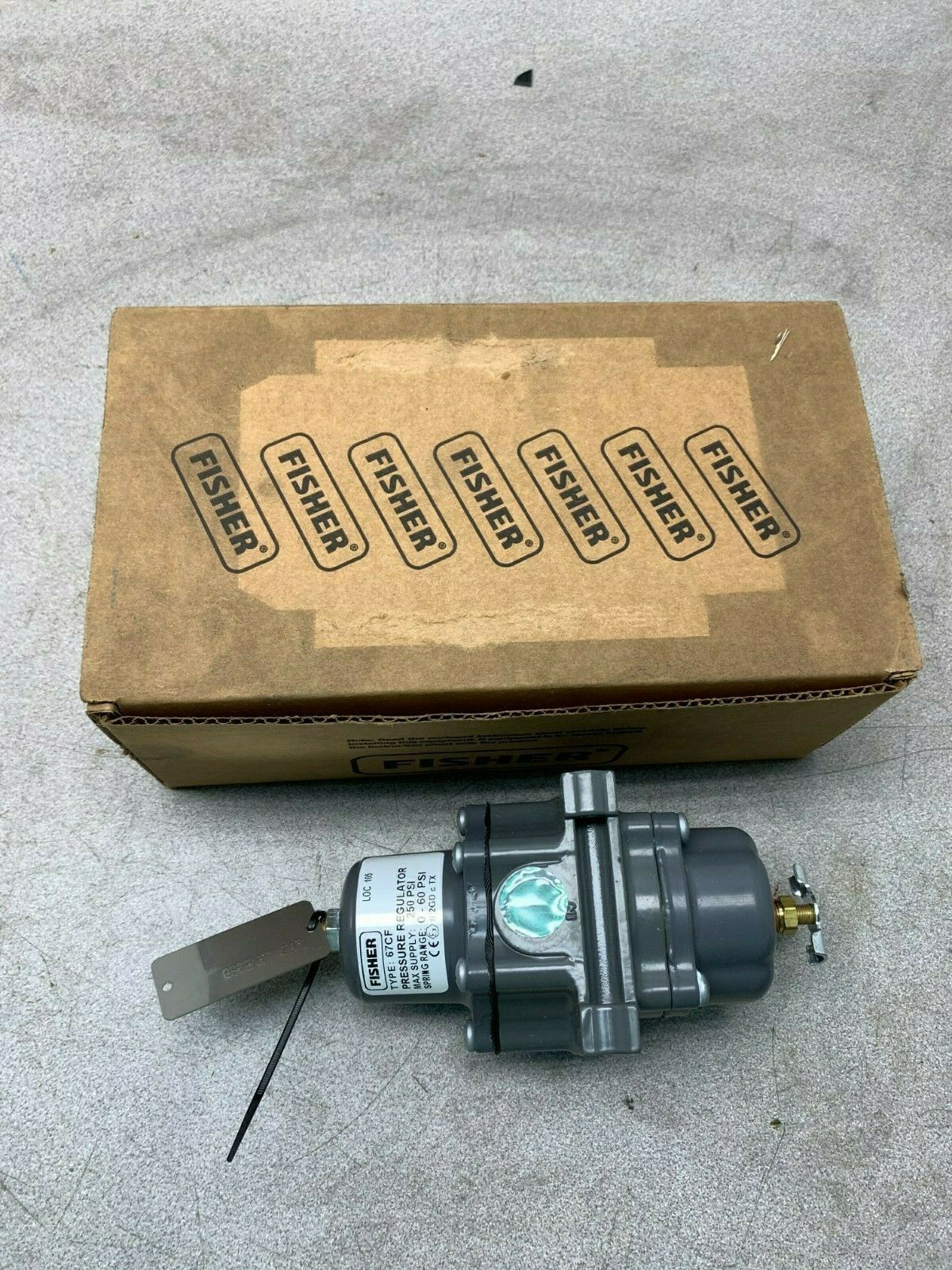 NEW IN BOX FISHER PRESSURE REGULATOR 67CF-1663-38784