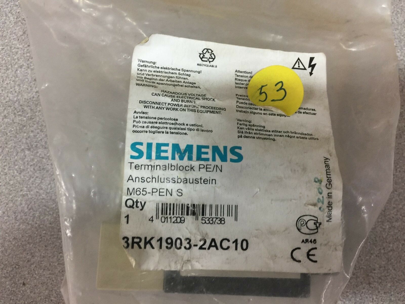 NEW IN ORIGINAL PACKAGING SIEMENS TERMINAL BLOCK PE/N 3RK1903-2AC10