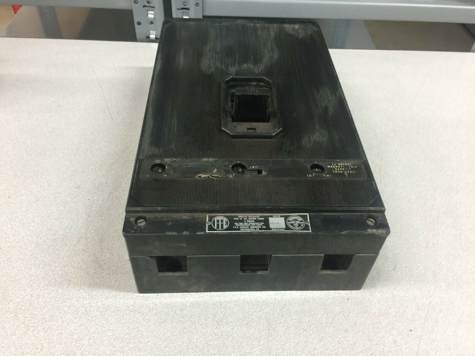 USED ITE 225AMP 3POLE 600VAC BREAKER ET7004