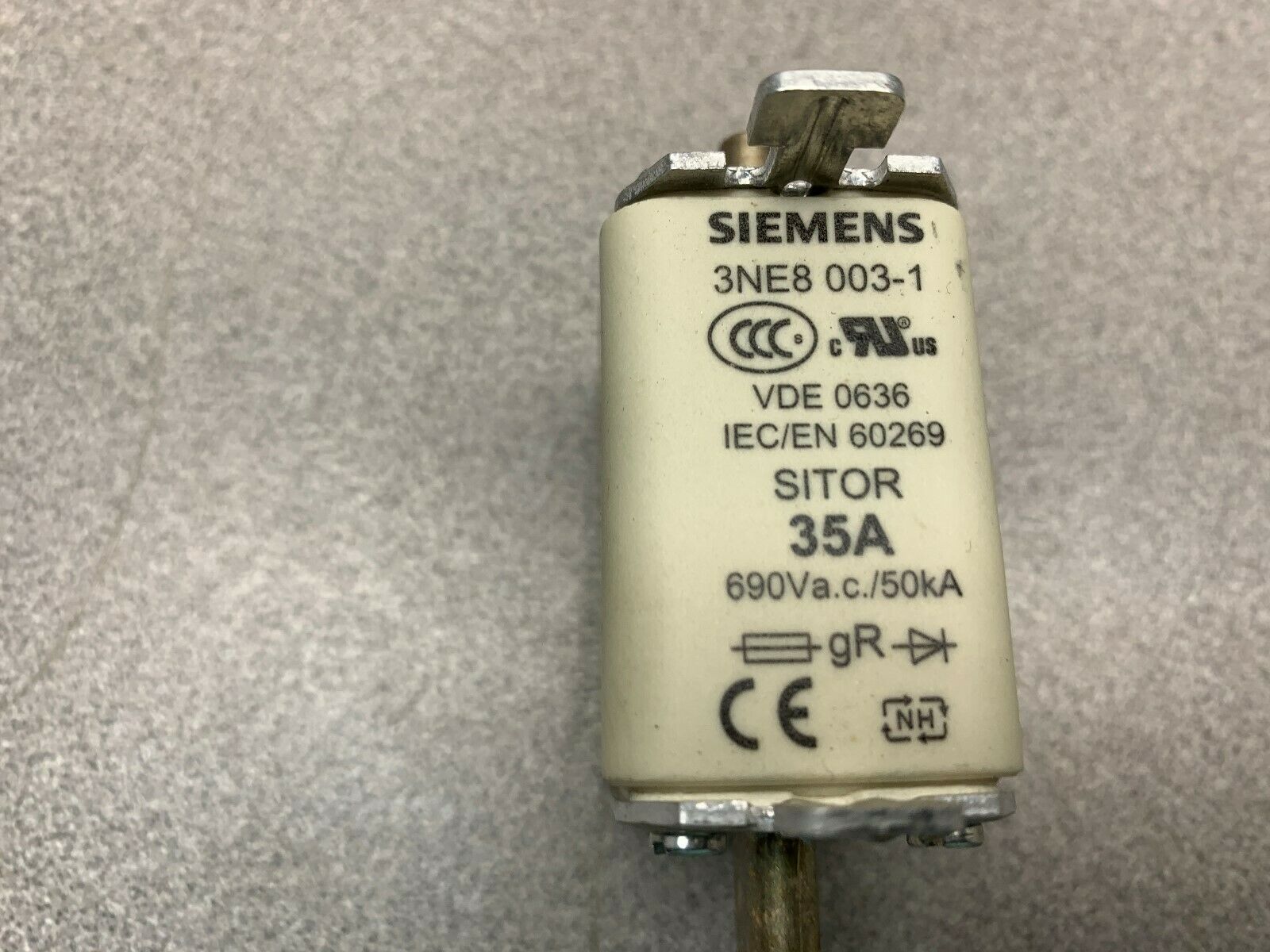 NEW NO BOX SIEMENS FUSE 3NE8003-1