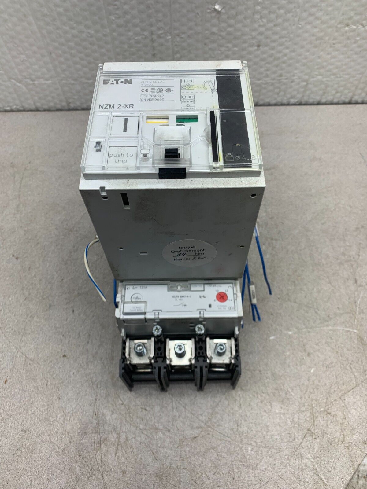 USED EATON MOELLER 125AMP BREAKER WITH SYNCHRONIZED REMOTE OPERATOR NZM 2-XR