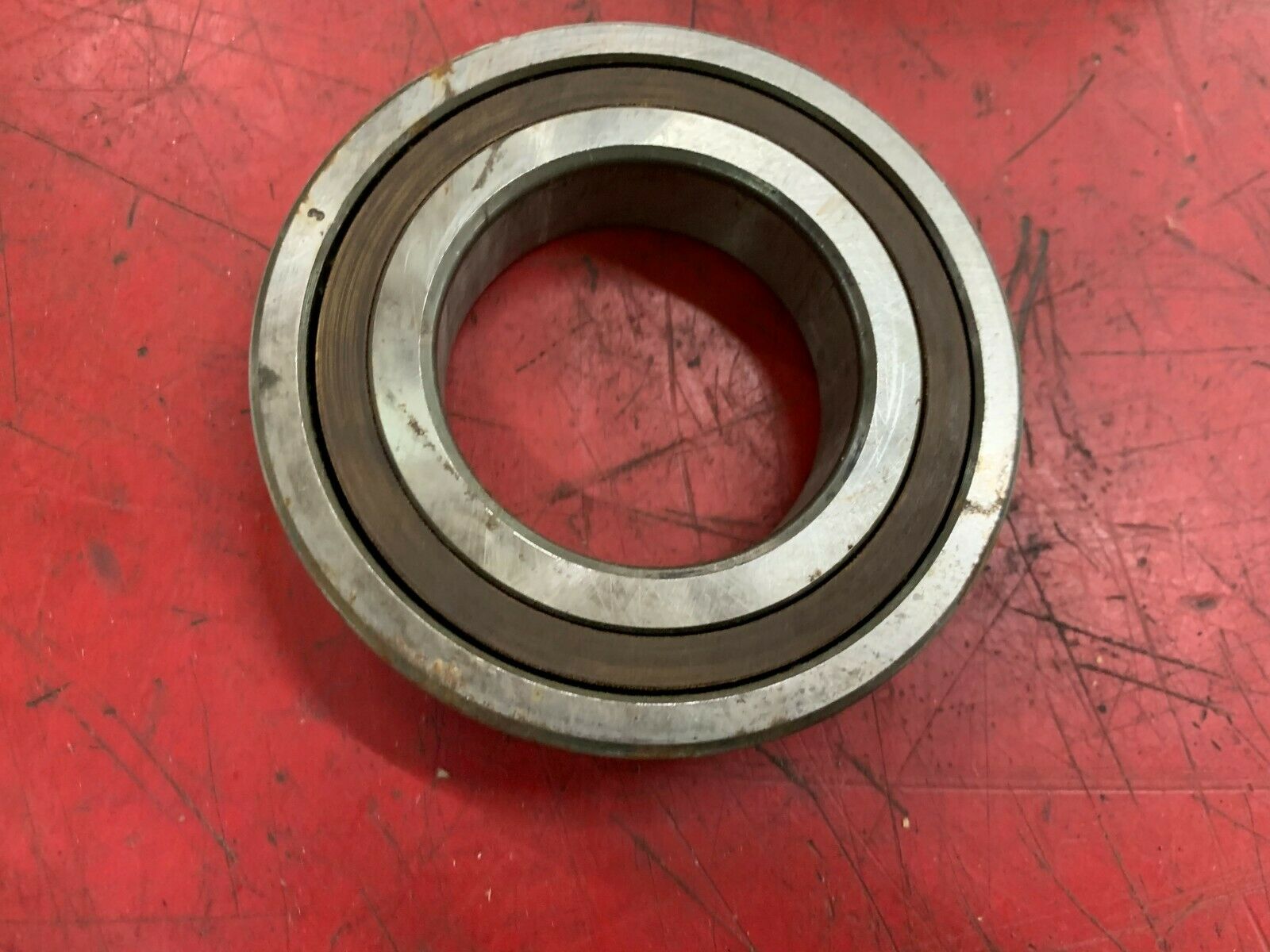 NEW IN BOX NDH CONTACT BEARING UQ30211