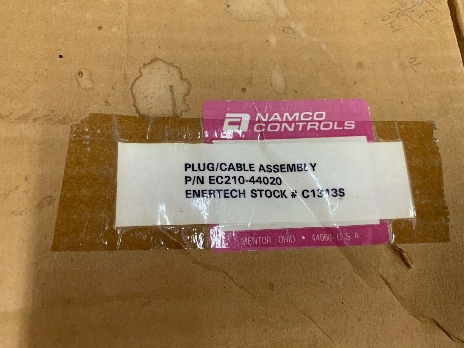 NEW IN BOX NAMCO PLUG / CABLE ASSEMBLY EC210-44020