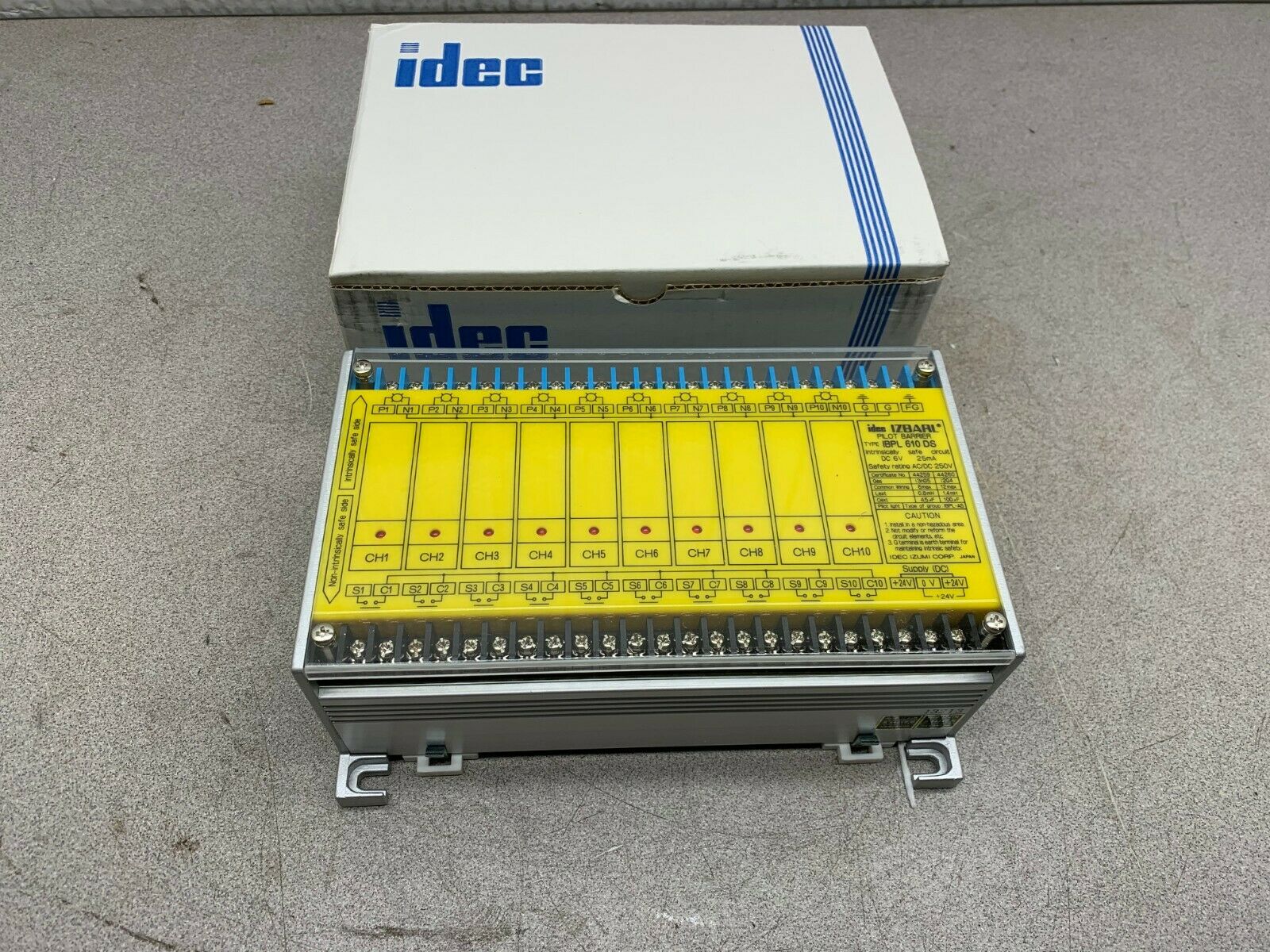 NEW IN BOX IDEC IZBARL PILOT BARRIER IBPL 610 DS