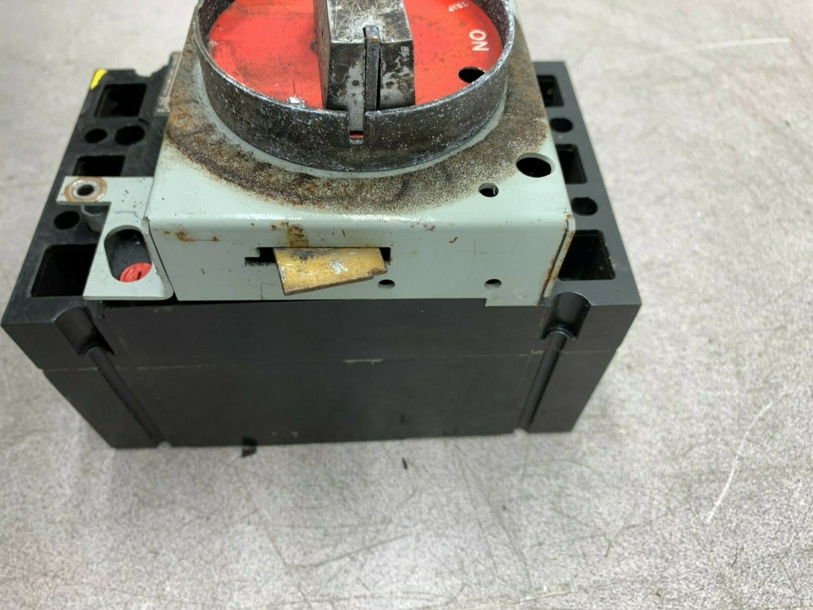 USED GENERAL ELECTRIC 100 AMP 3 POLE MOTOR CIRCUIT PROTECTOR TED134100