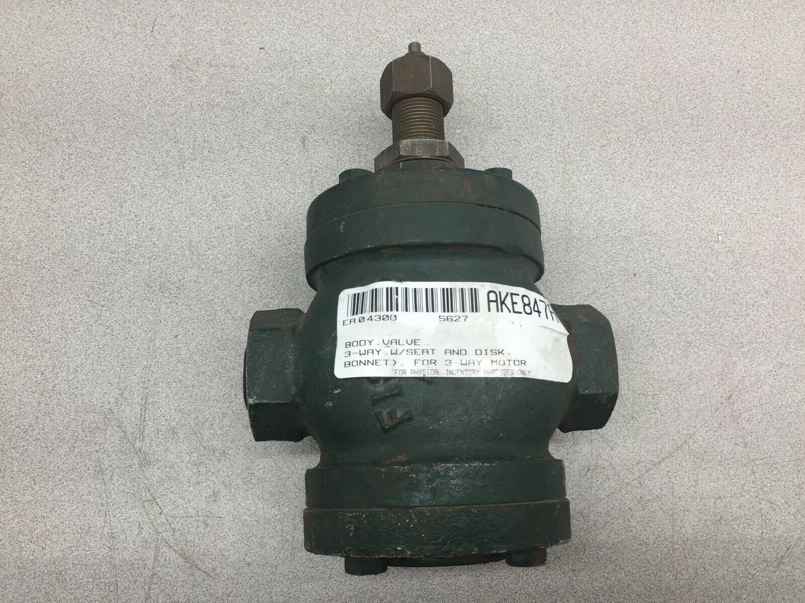 NEW NO BOX FISHER 3 WAY VALVE 2153209